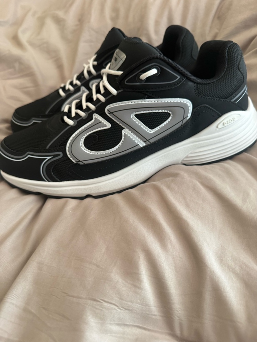 Dior Black and White Men’s Chunky Logo Sneakers b30 - Picture 4 of 4